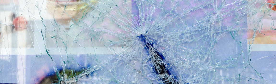 Window Broken Glass Repair in Coconut Creek, FL